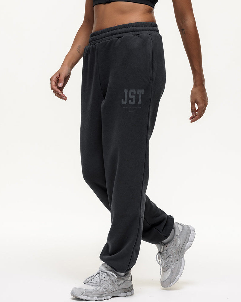 Training Club Oversized Joggers - Washed Black
