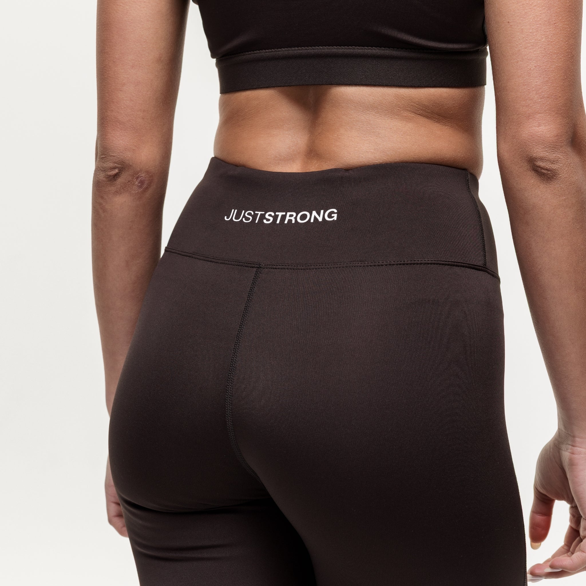 Motion Capri Leggings - Cocoa