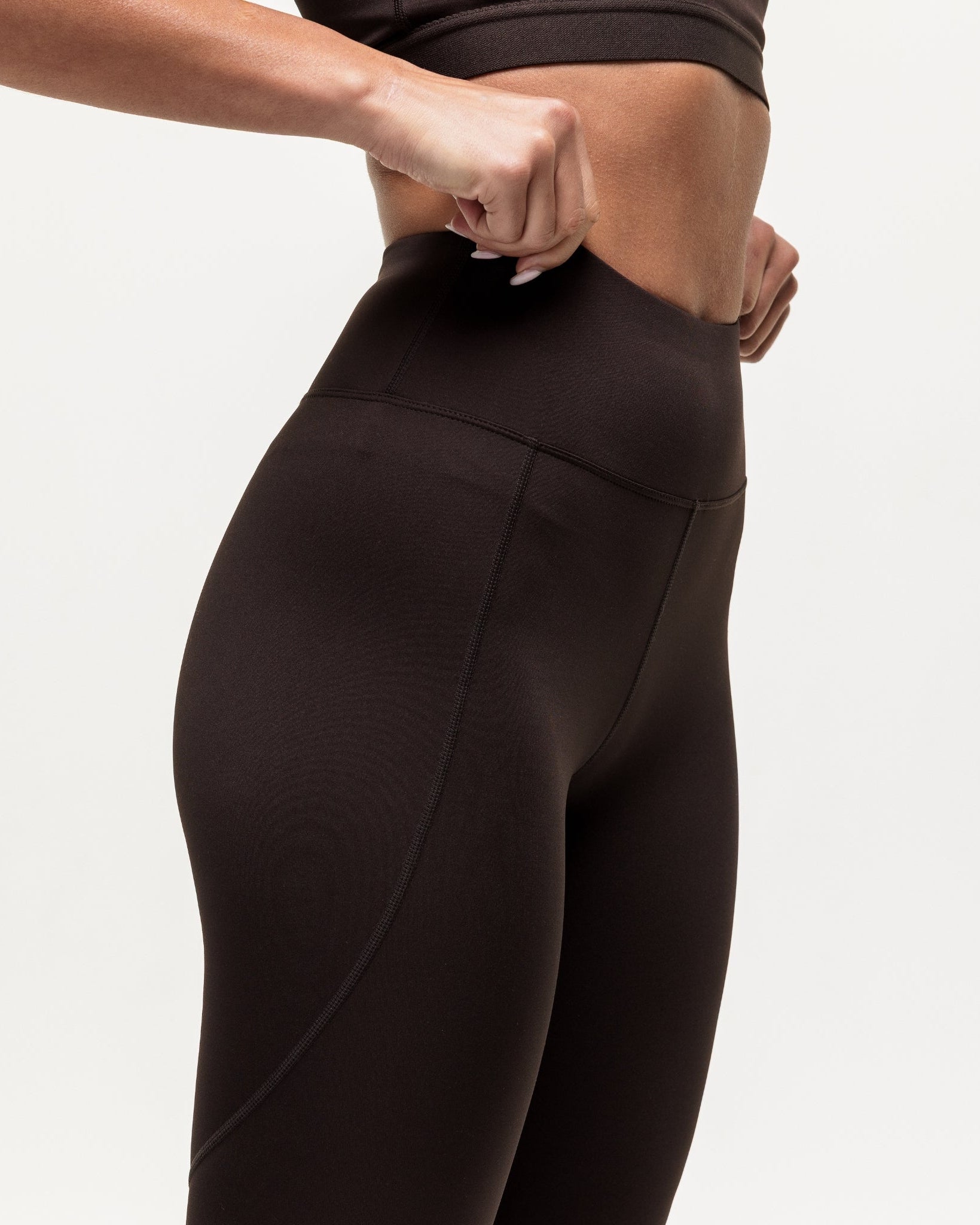 Motion Essential Leggings - Cocoa