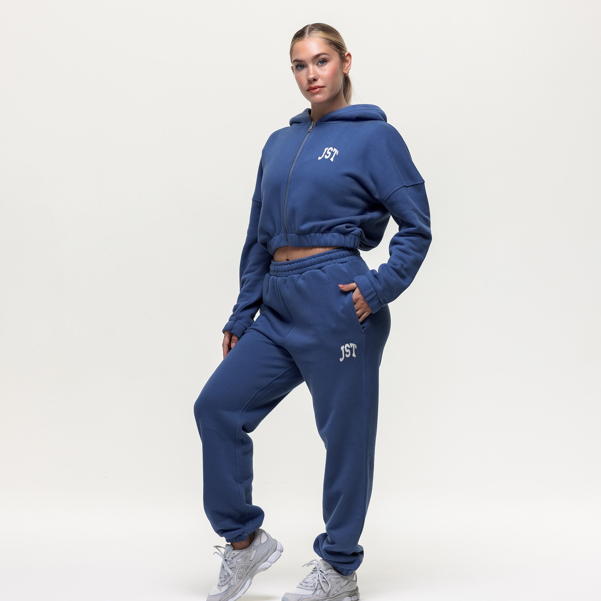 Training Club Crop Zip Up - Vintage Indigo