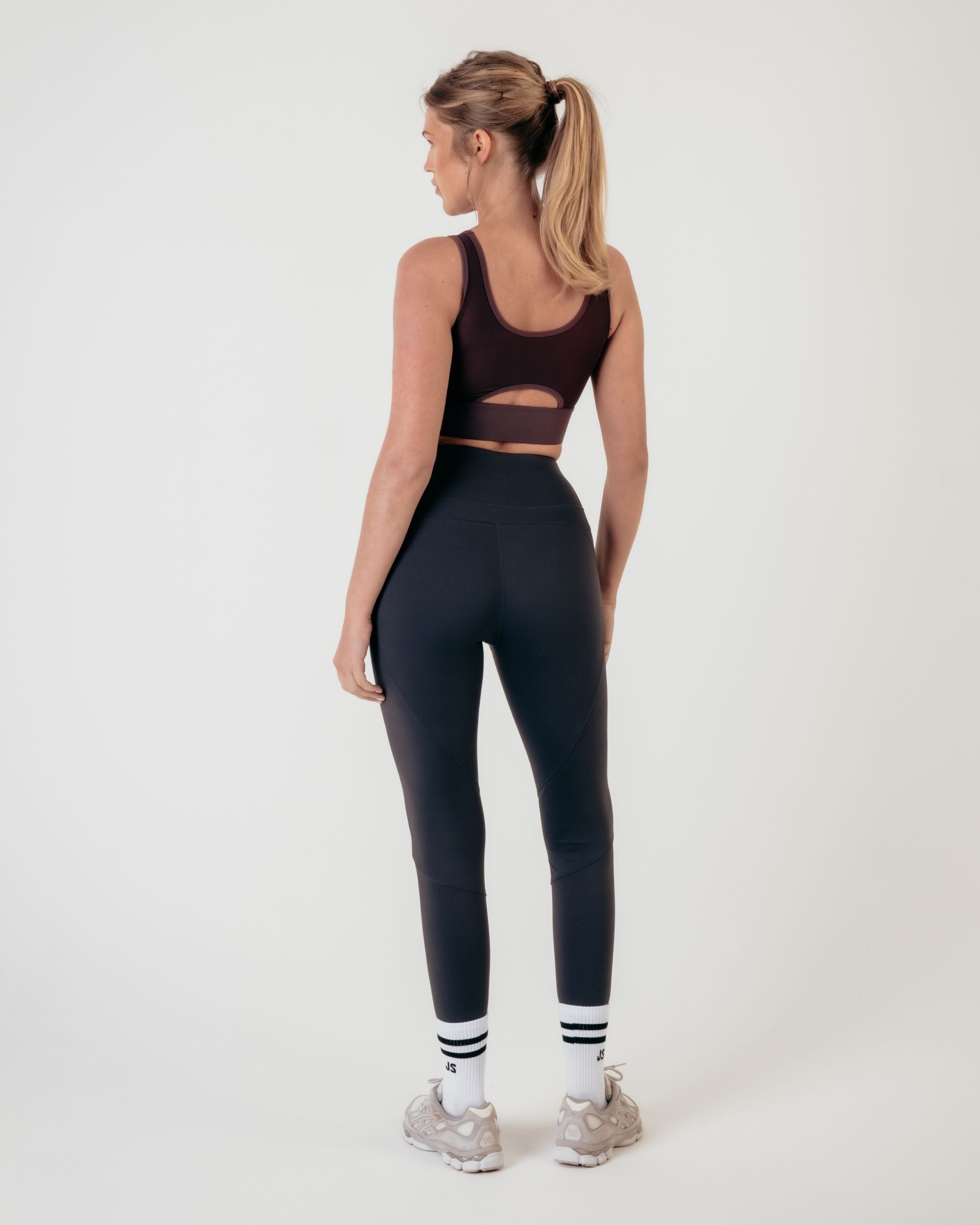 Airflow Medium Support Bra - Burgundy